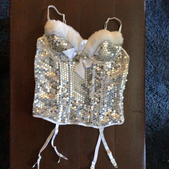 Santa’s lady late night lengerie set - Picture 7 of 8